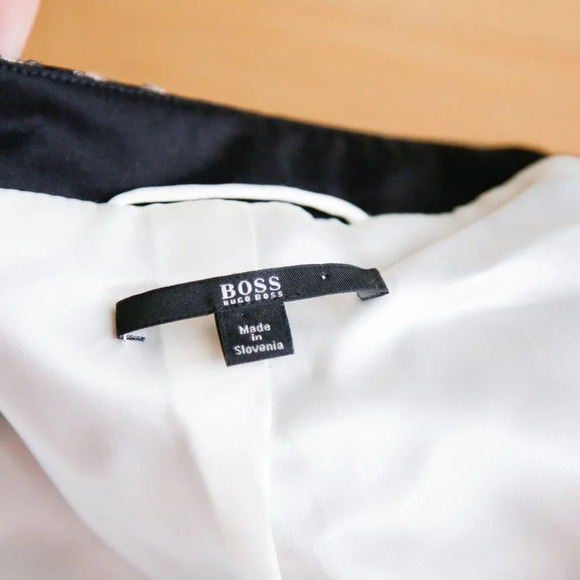 Boss Hugo Boss Textured Zebra Print Cropped  Blazer - Picture 11 of 12